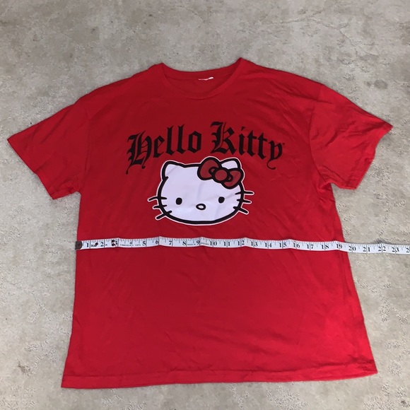 Hello Kitty T-Shirt - Picture 4 of 5